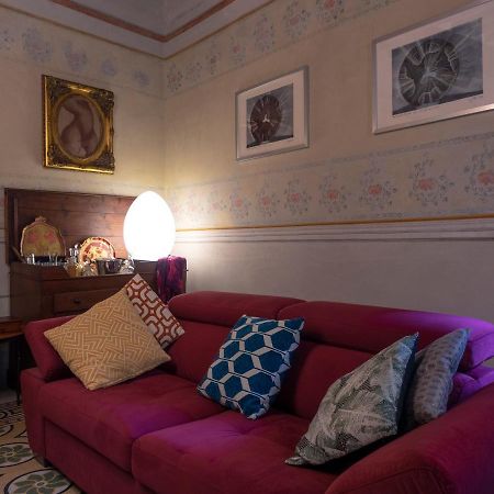 Luxury - Elegante Appartamento Nel Cuore Di Lucca Exteriör bild