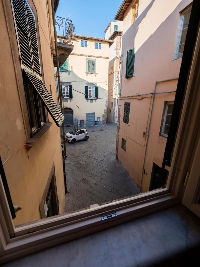 Luxury - Elegante Appartamento Nel Cuore Di Lucca Exteriör bild