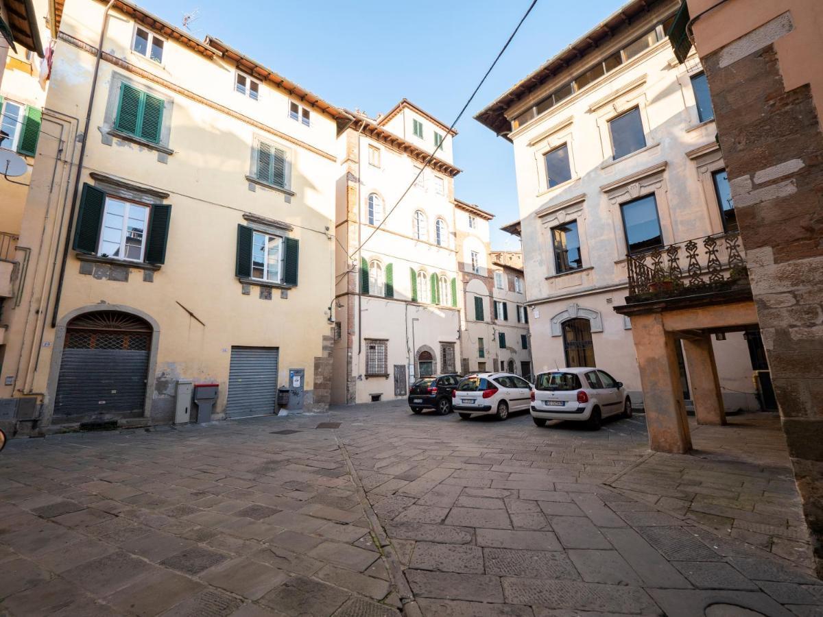 Luxury - Elegante Appartamento Nel Cuore Di Lucca Exteriör bild