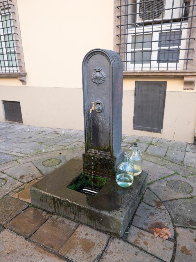 Luxury - Elegante Appartamento Nel Cuore Di Lucca Exteriör bild