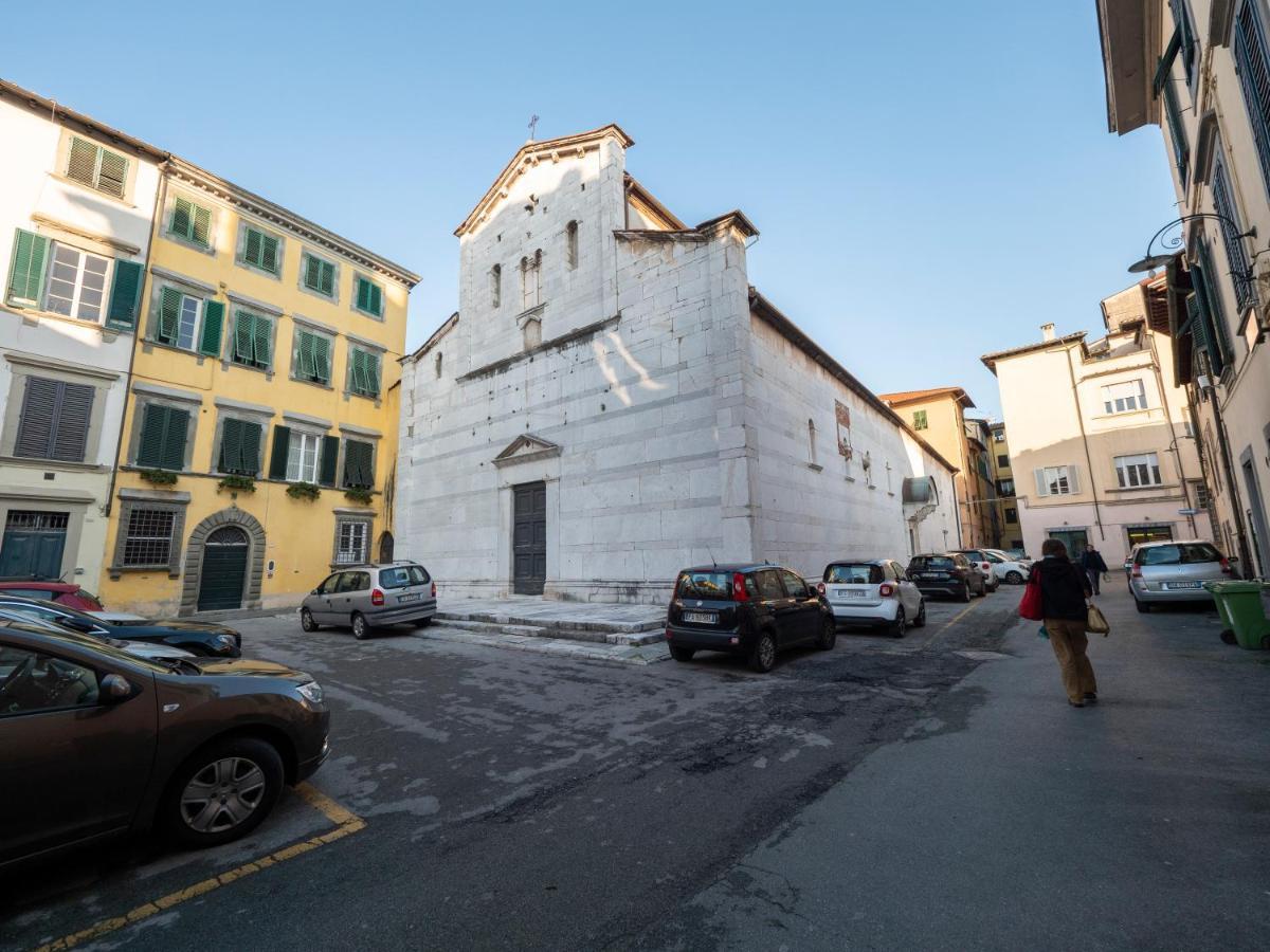Luxury - Elegante Appartamento Nel Cuore Di Lucca Exteriör bild