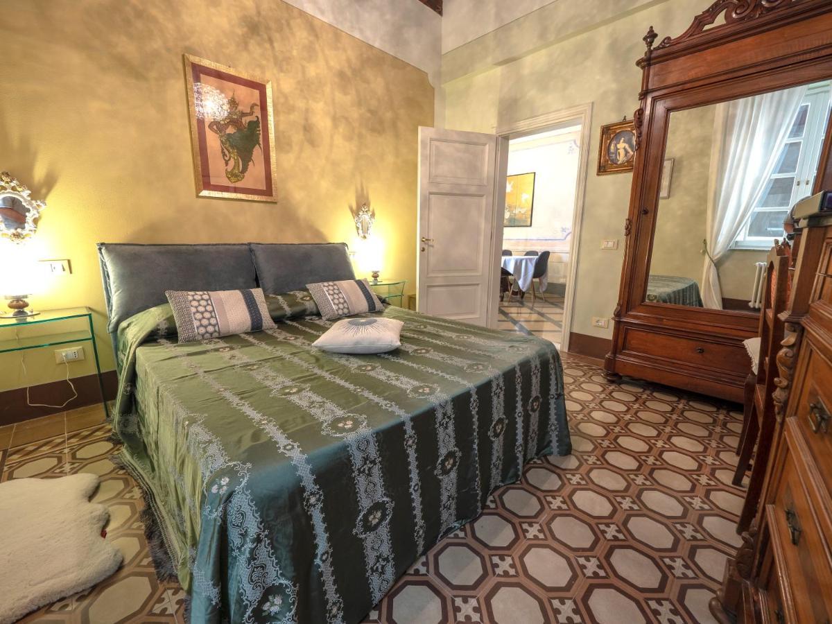 Luxury - Elegante Appartamento Nel Cuore Di Lucca Exteriör bild