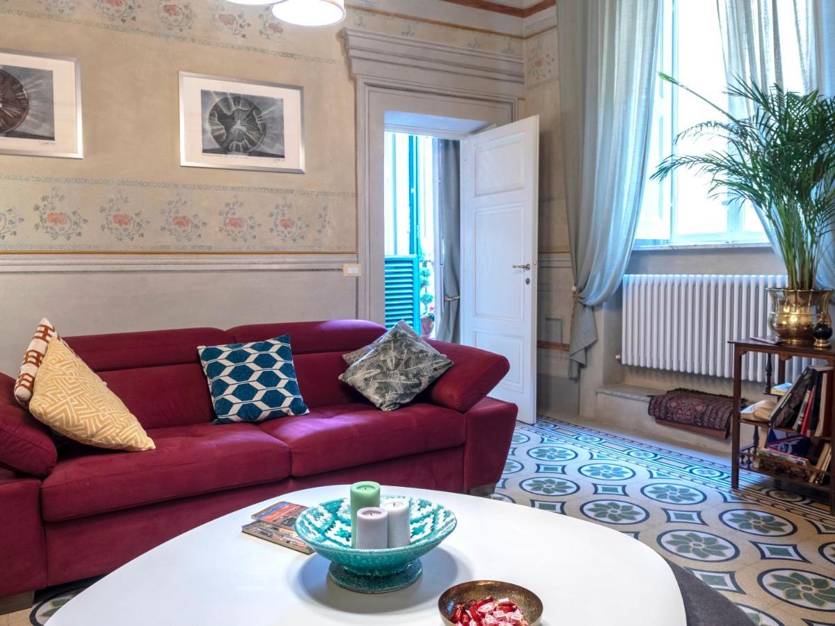 Luxury - Elegante Appartamento Nel Cuore Di Lucca Exteriör bild